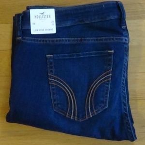 NWT Hollister Low Rise Skinny Jeans - 11 R